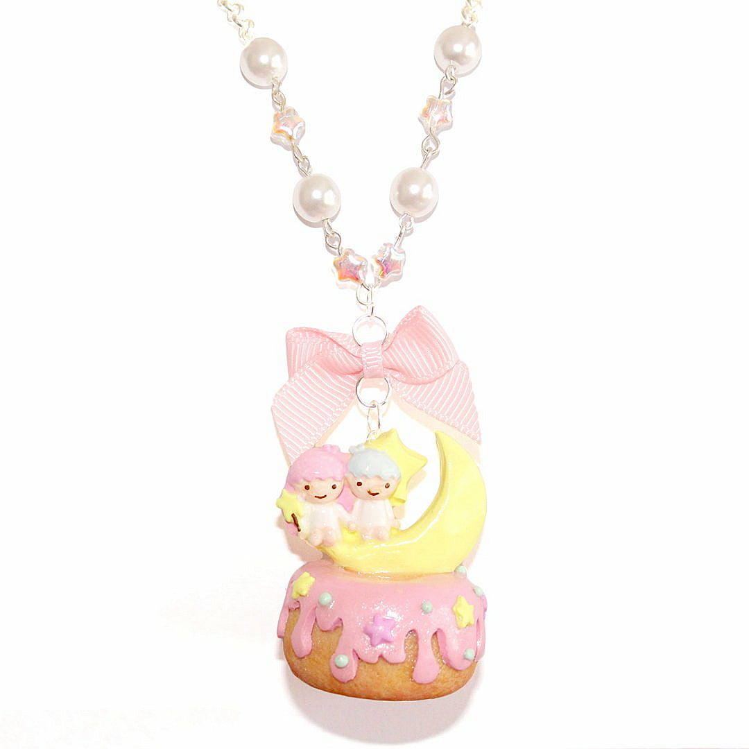 Kiki & Lala Miniature Cake Pearl & Bow Necklace