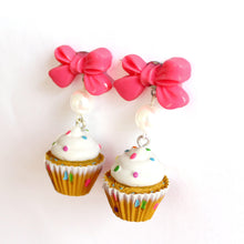 Load image into Gallery viewer, Bow and Pearl Confetti Cupcake Earrings
