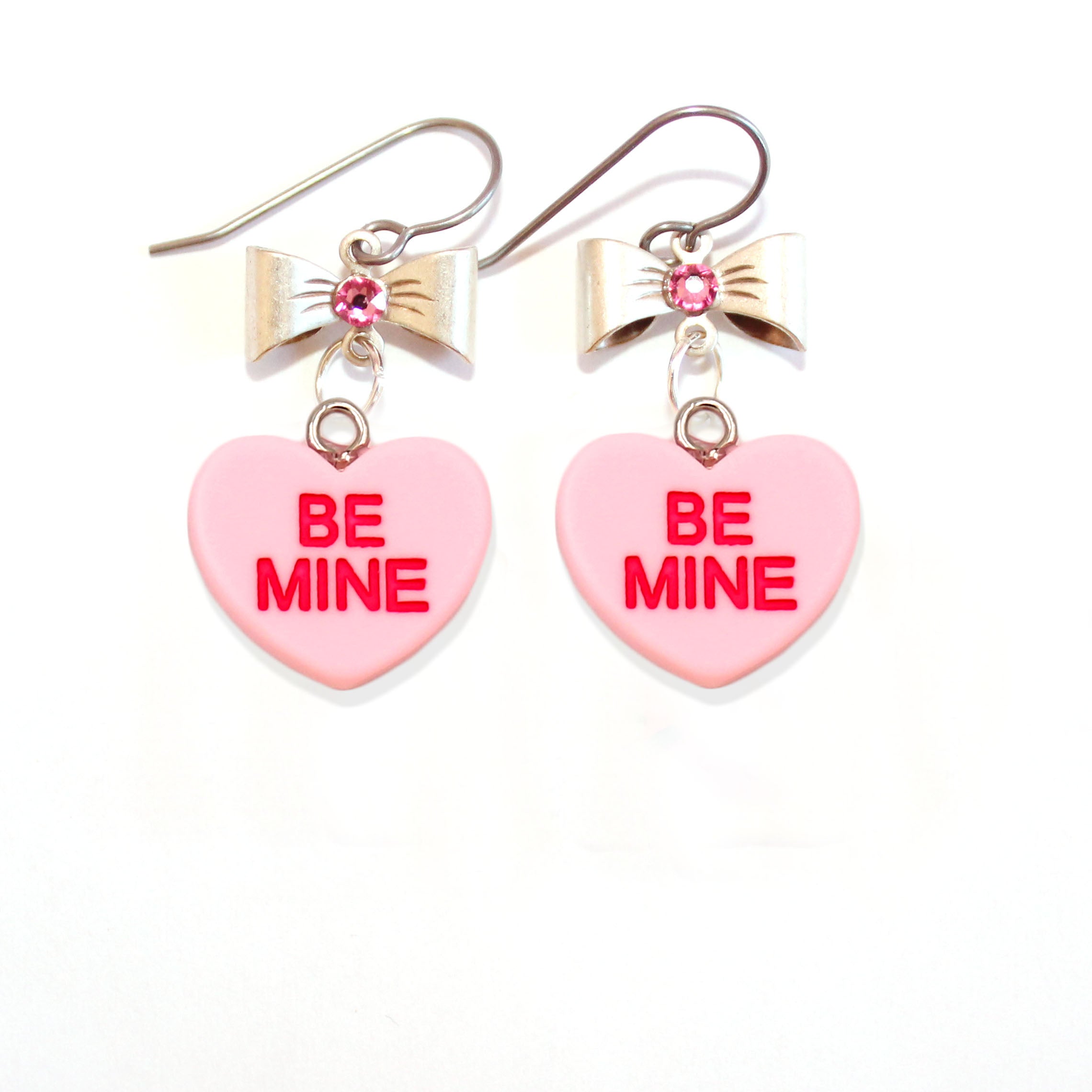 Bow and Pearl Macaron Heart Earrings - Valentines Day – Fatally